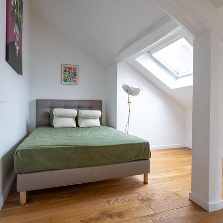 L'Appartement Du Cirque Parigi Esterno foto